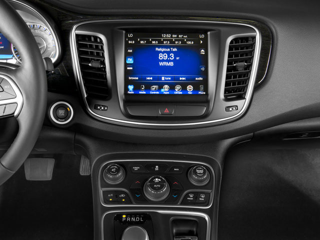 2016 Chrysler 200 C