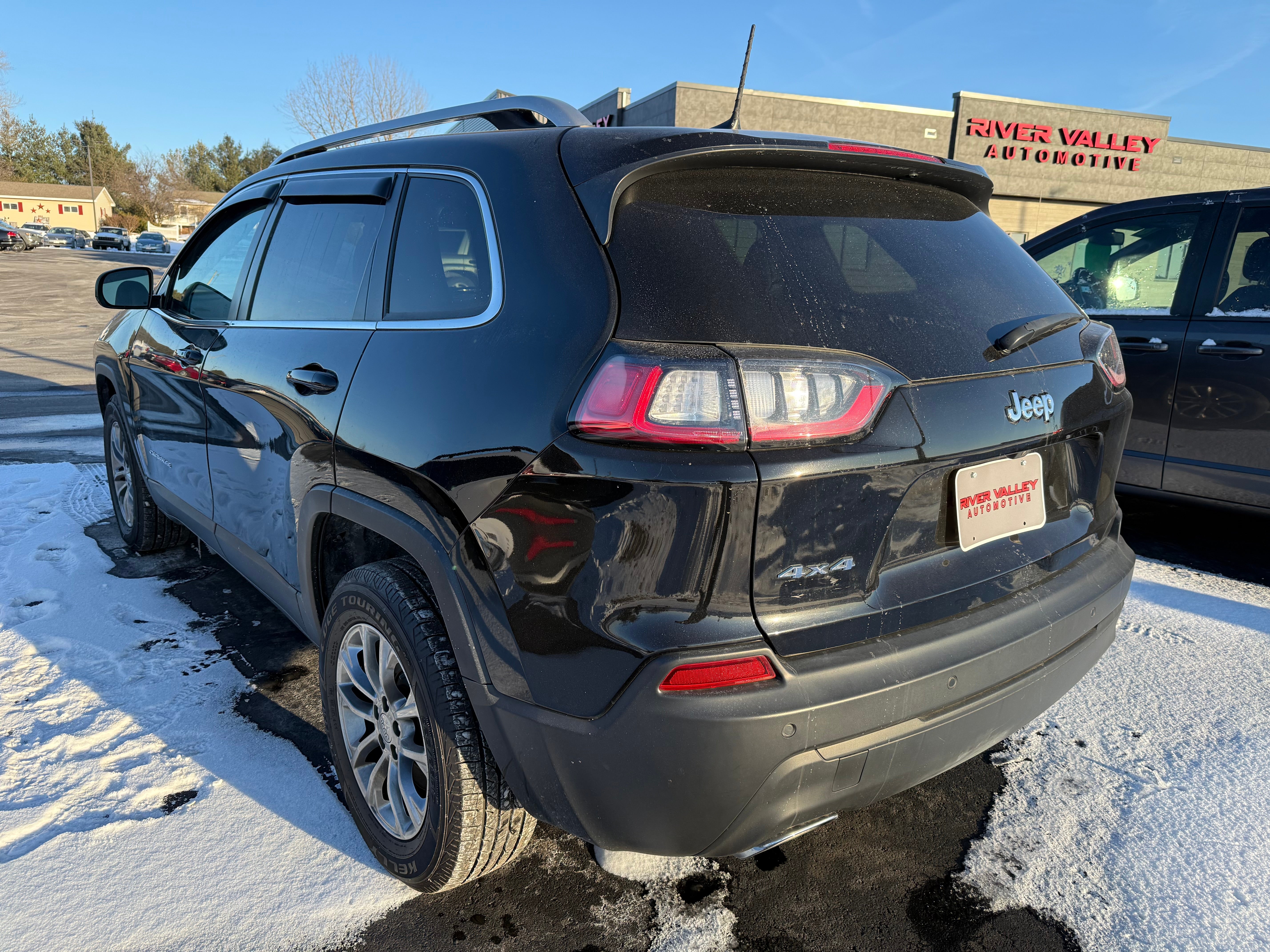 2020 Jeep Cherokee Lux