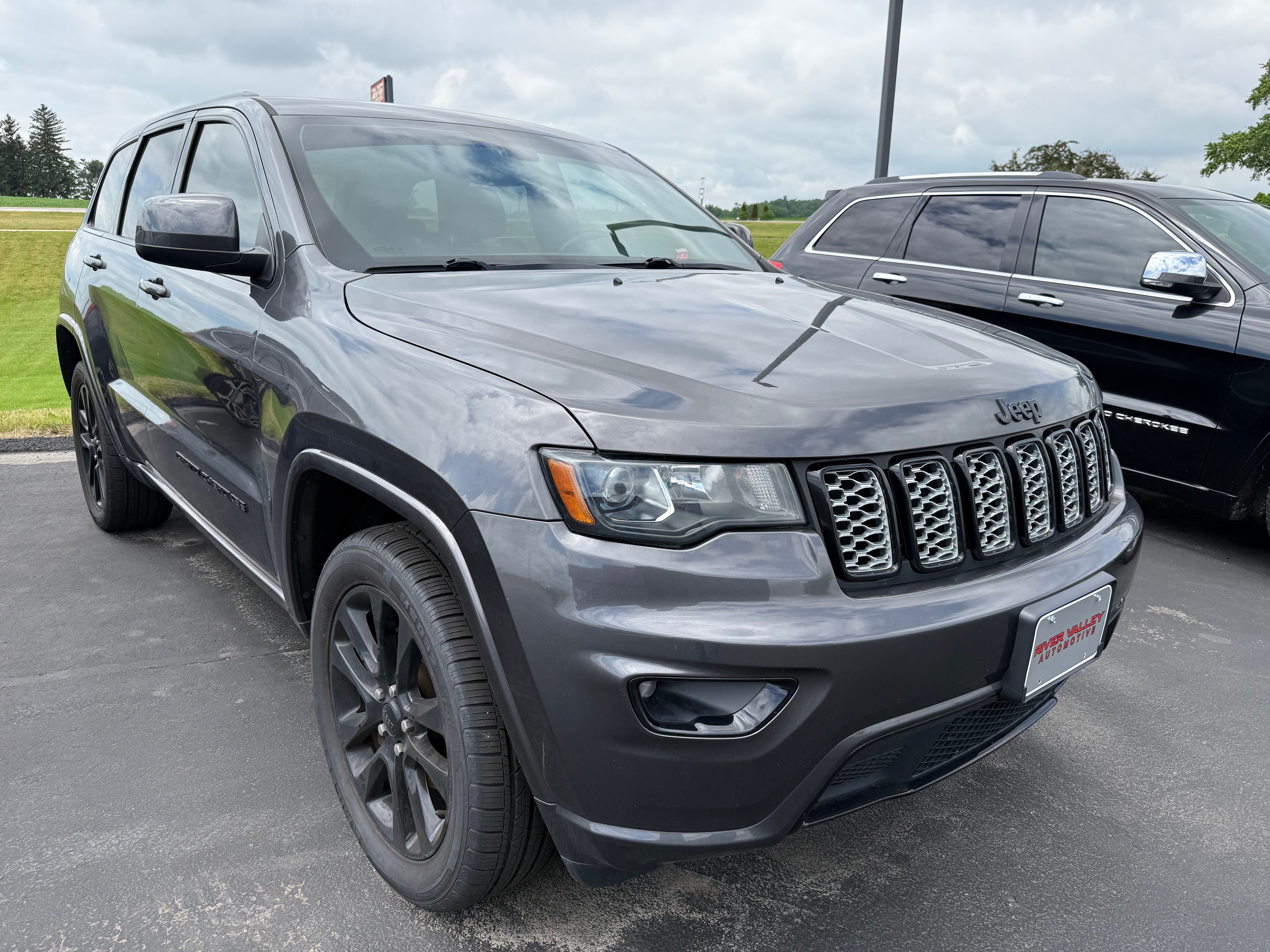 2019 Jeep Grand Cherokee Altitude