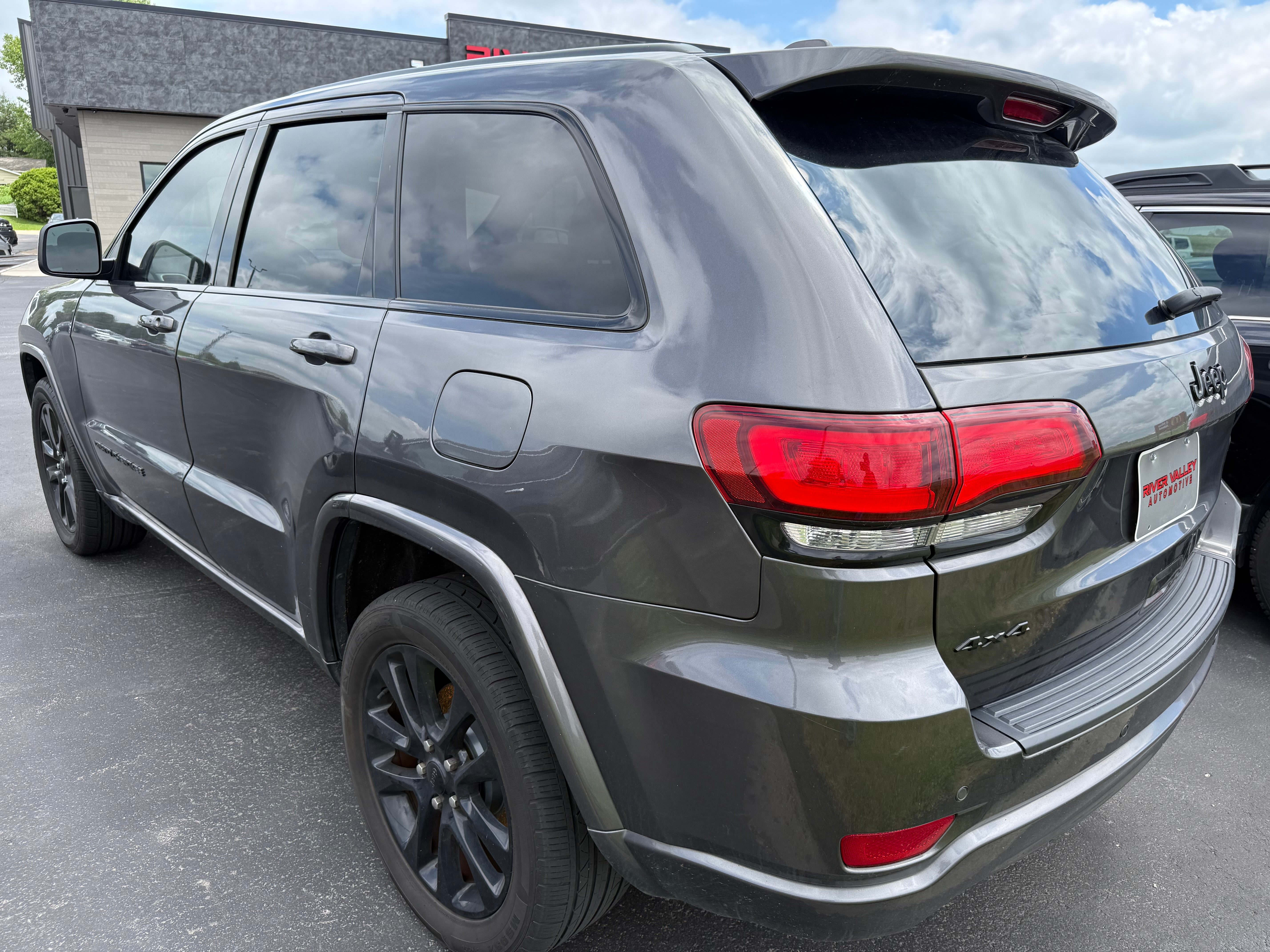 2019 Jeep Grand Cherokee Altitude