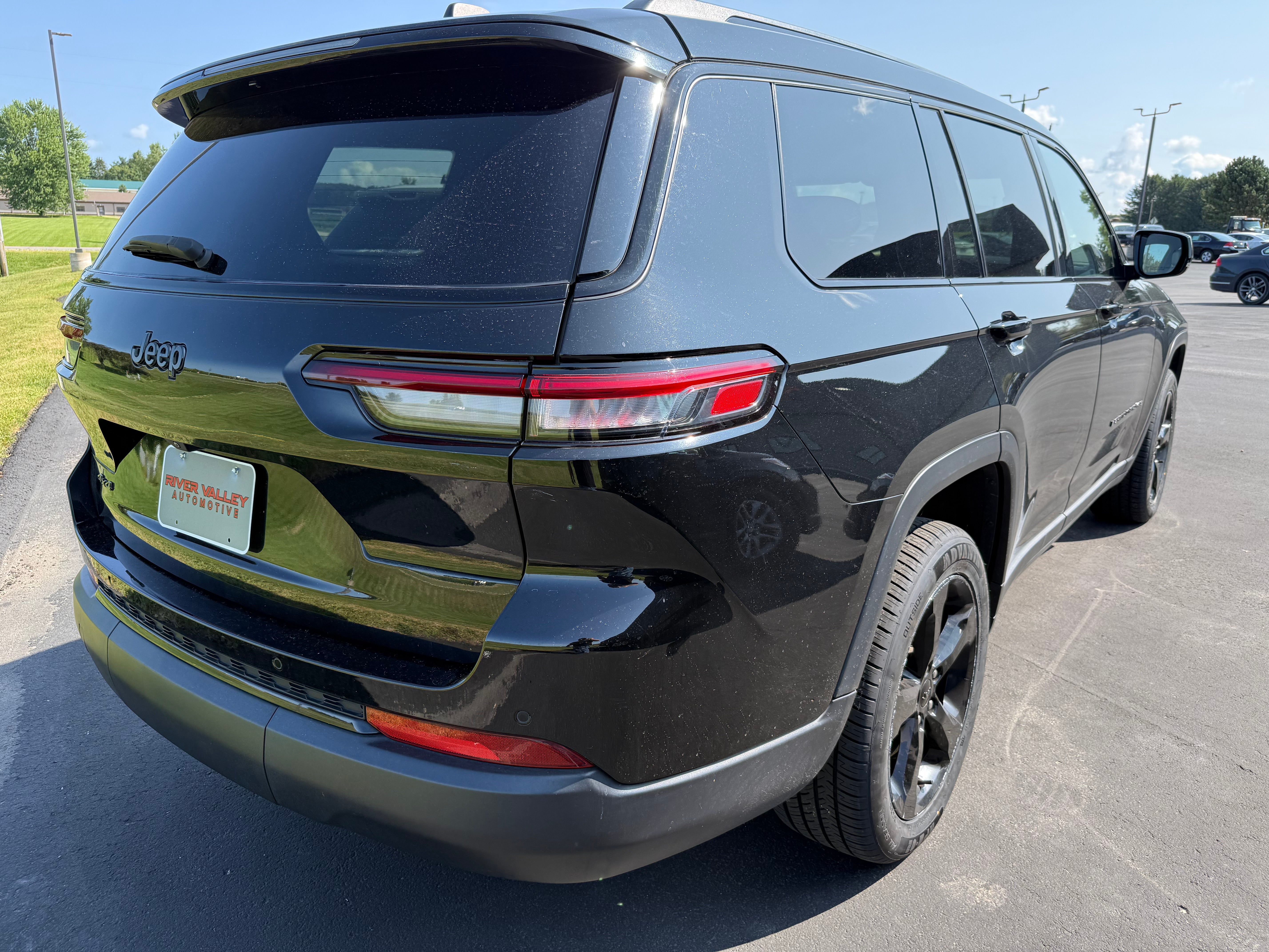 2023 Jeep Grand Cherokee L Altitude