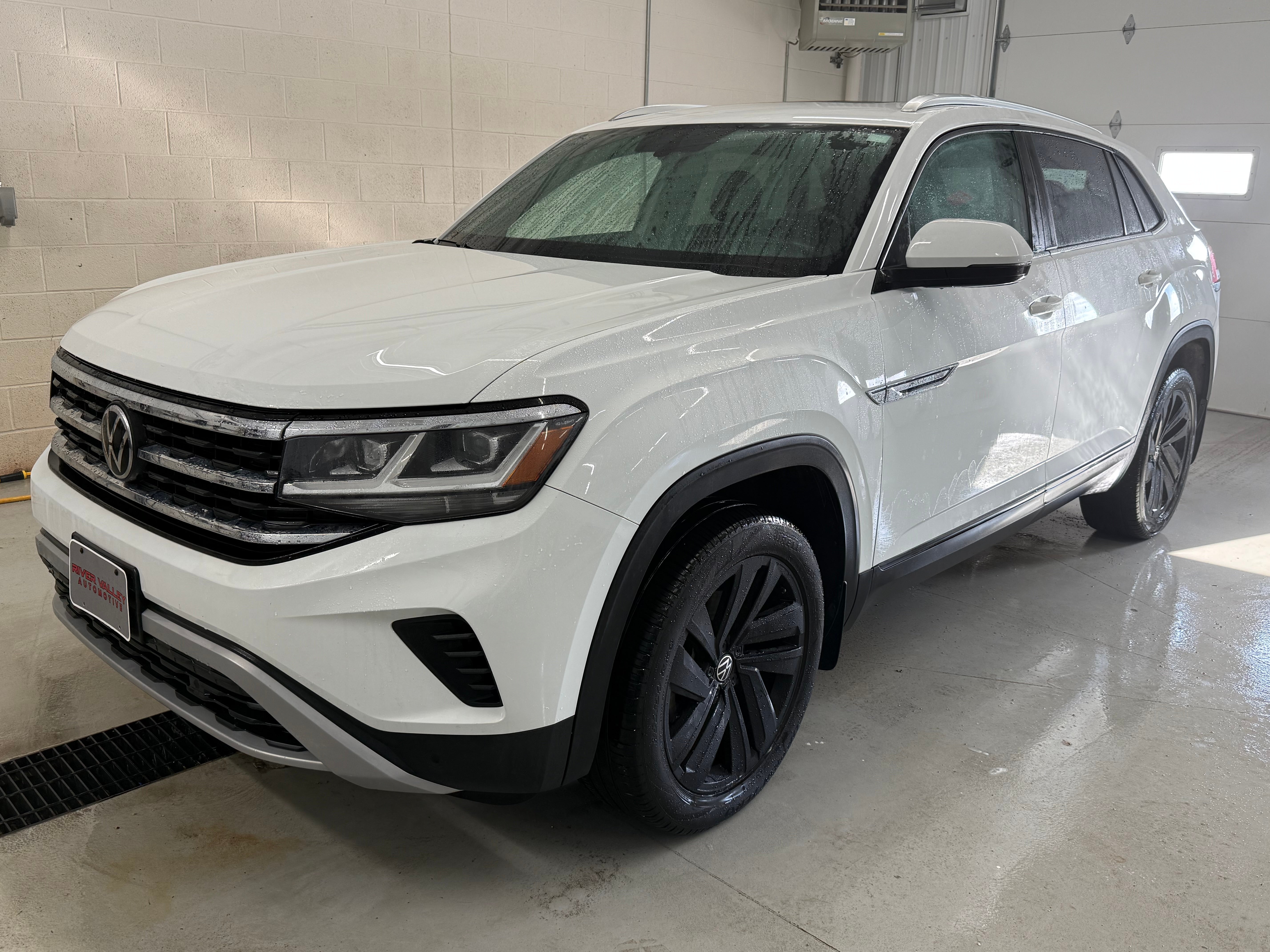 2023 Volkswagen Atlas Cross Sport 3.6L V6 SE w/Technology