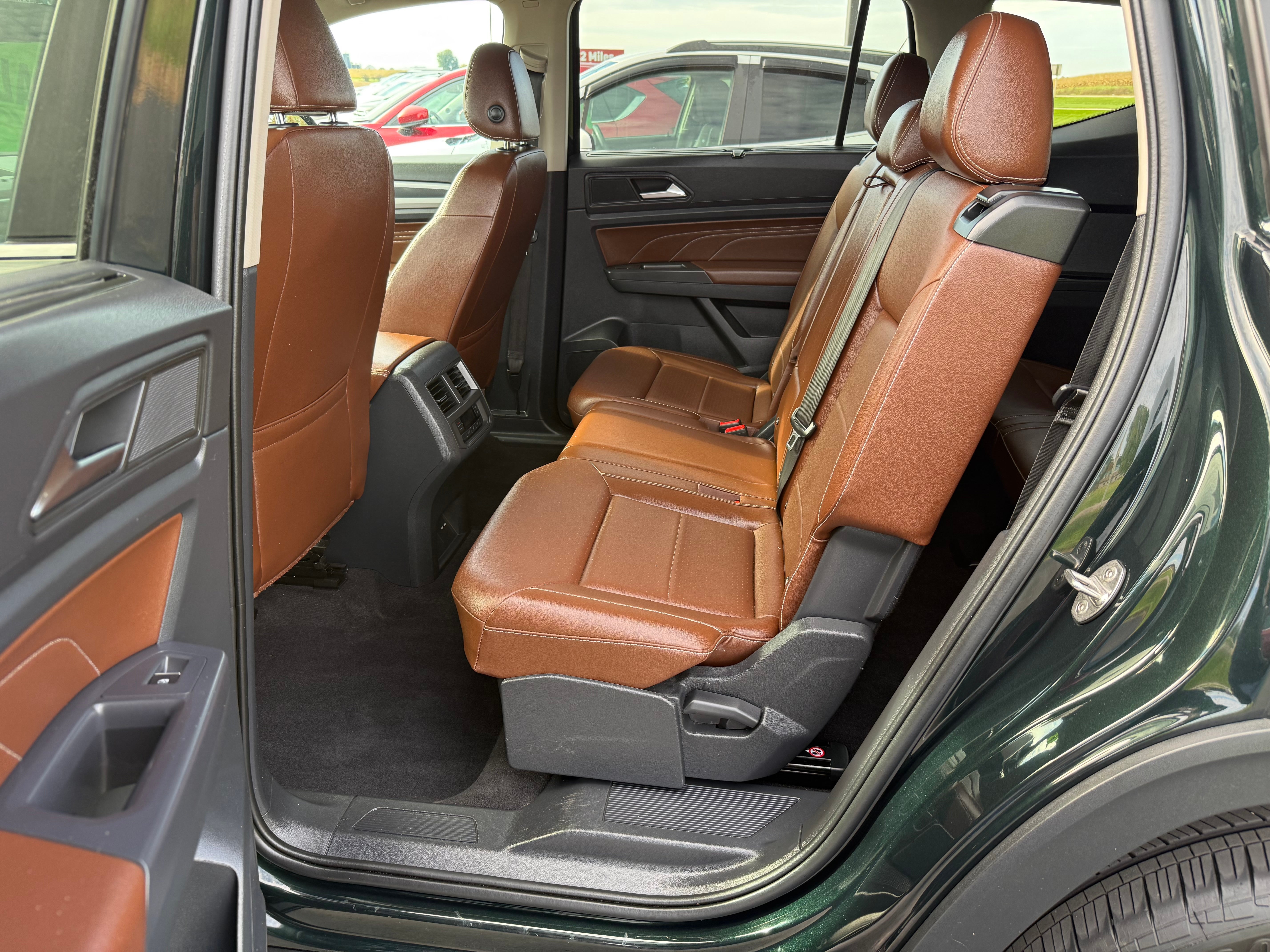 2021 Volkswagen Atlas 3.6L V6 SE w/Technology R-Line