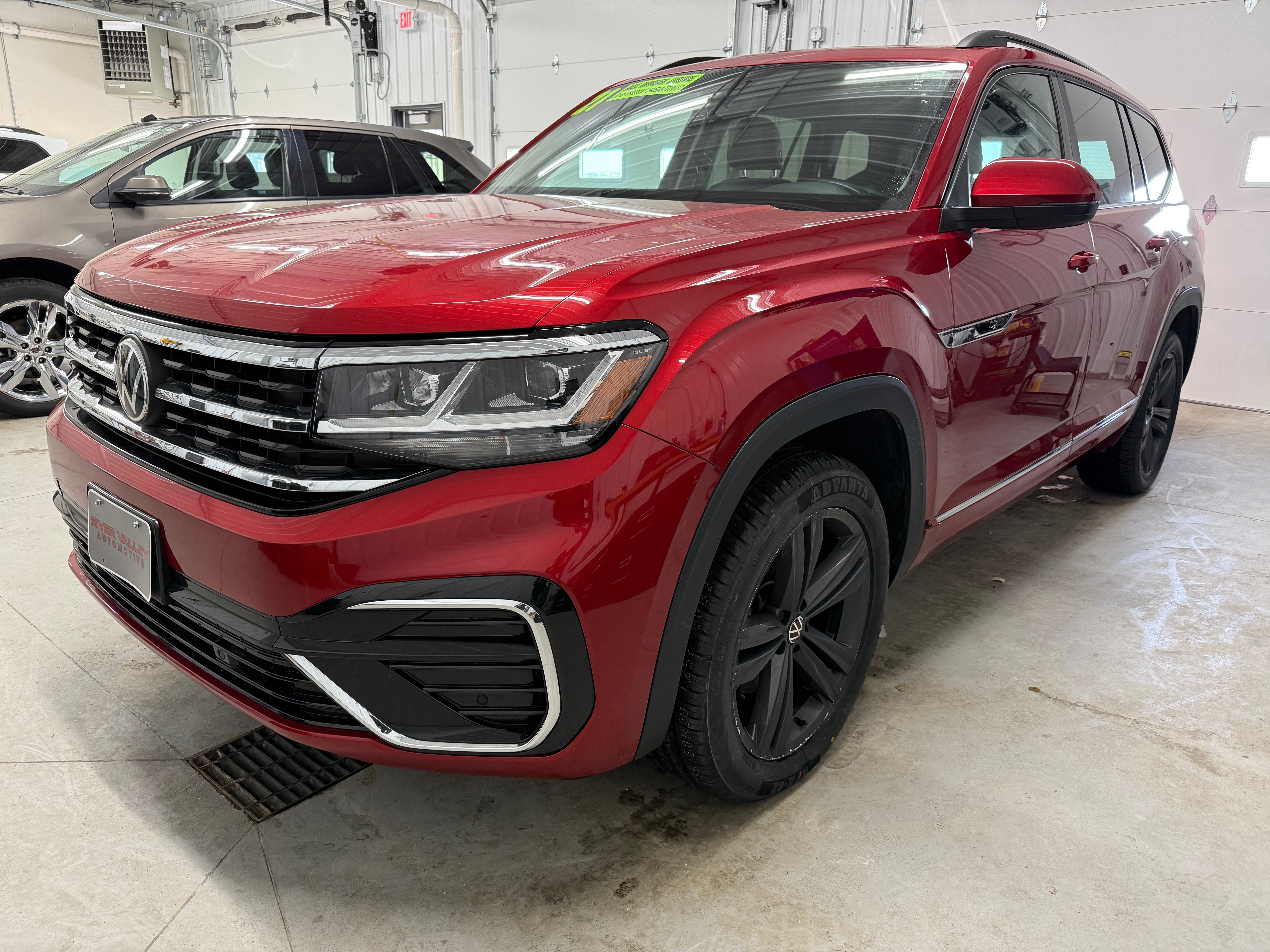 2021 Volkswagen Atlas 3.6L V6 SE w/Technology R-Line