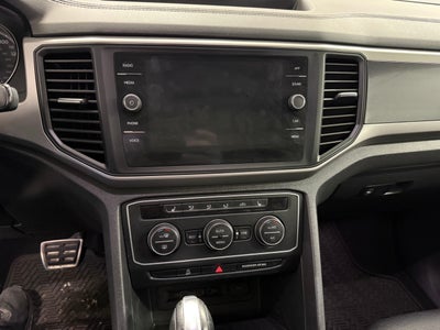 2021 Volkswagen Atlas 3.6L V6 SE w/Technology R-Line