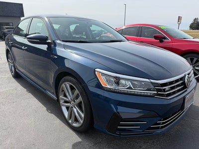 2018 Volkswagen Passat R-Line