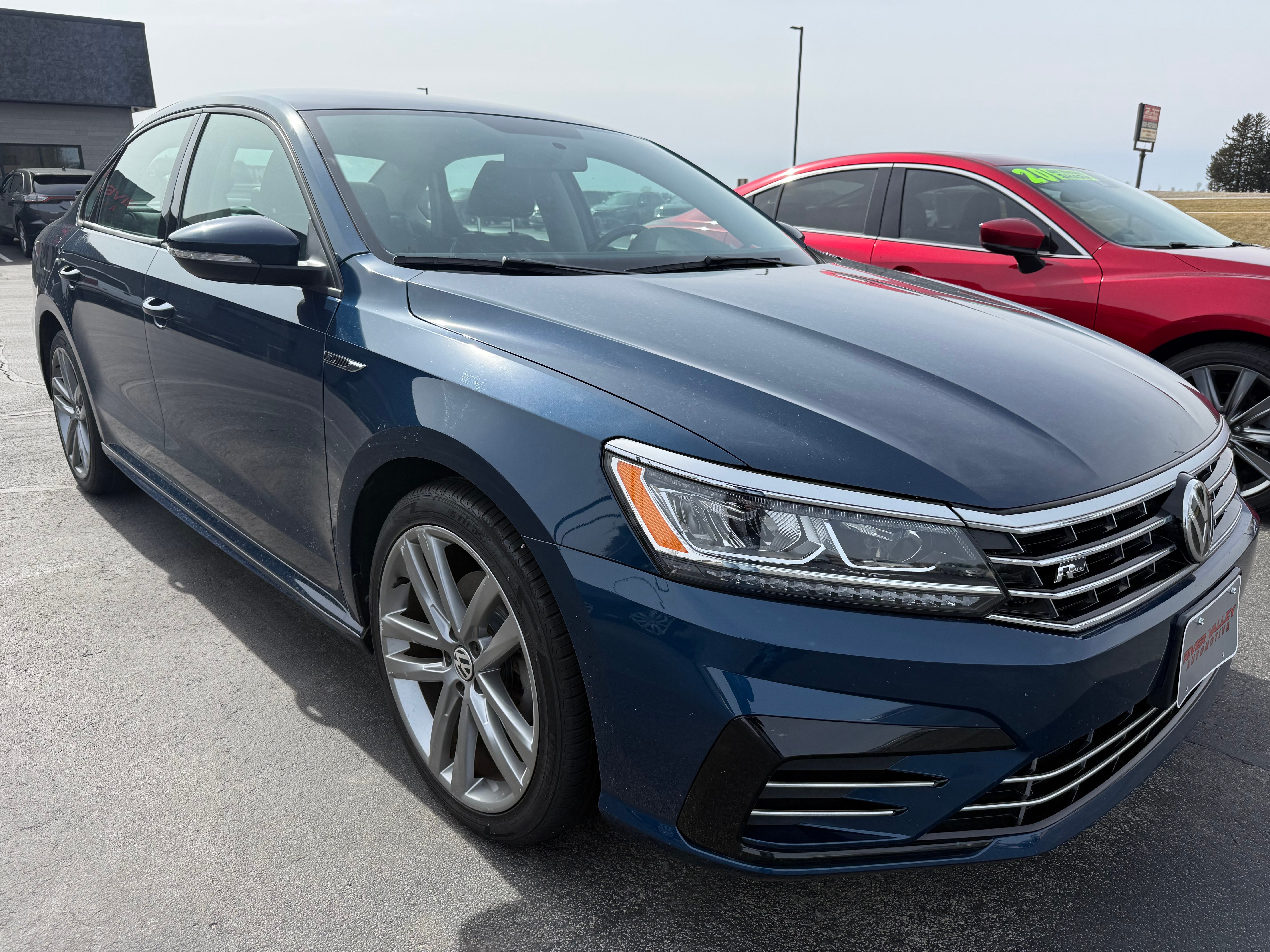 2018 Volkswagen Passat R-Line