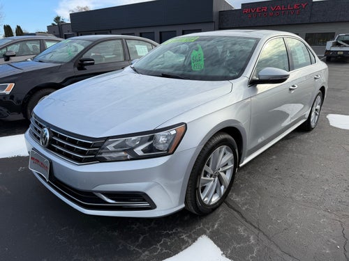 2018 Volkswagen Passat 2.0T SE w/Technology