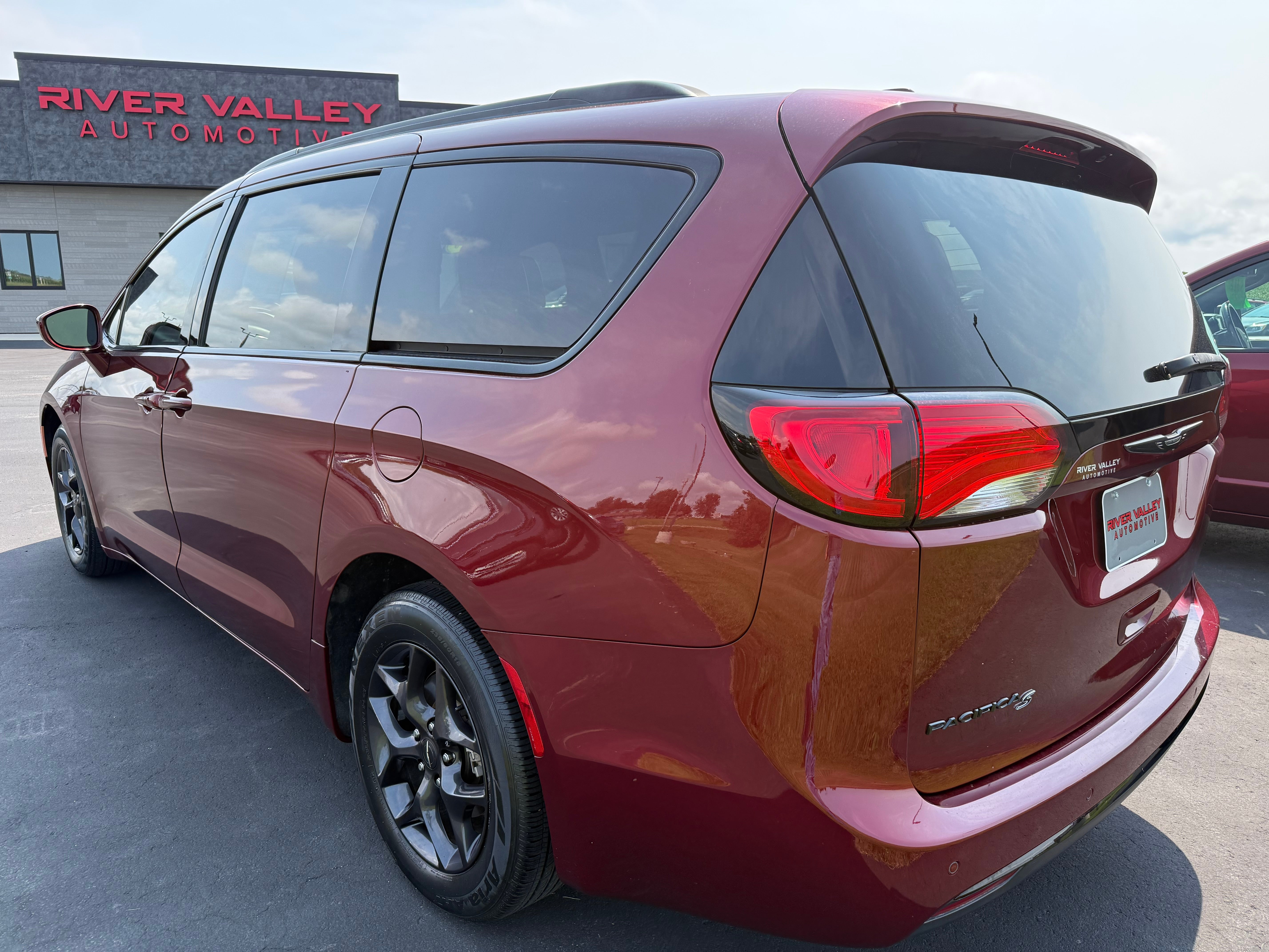 2020 Chrysler Pacifica Touring L Plus
