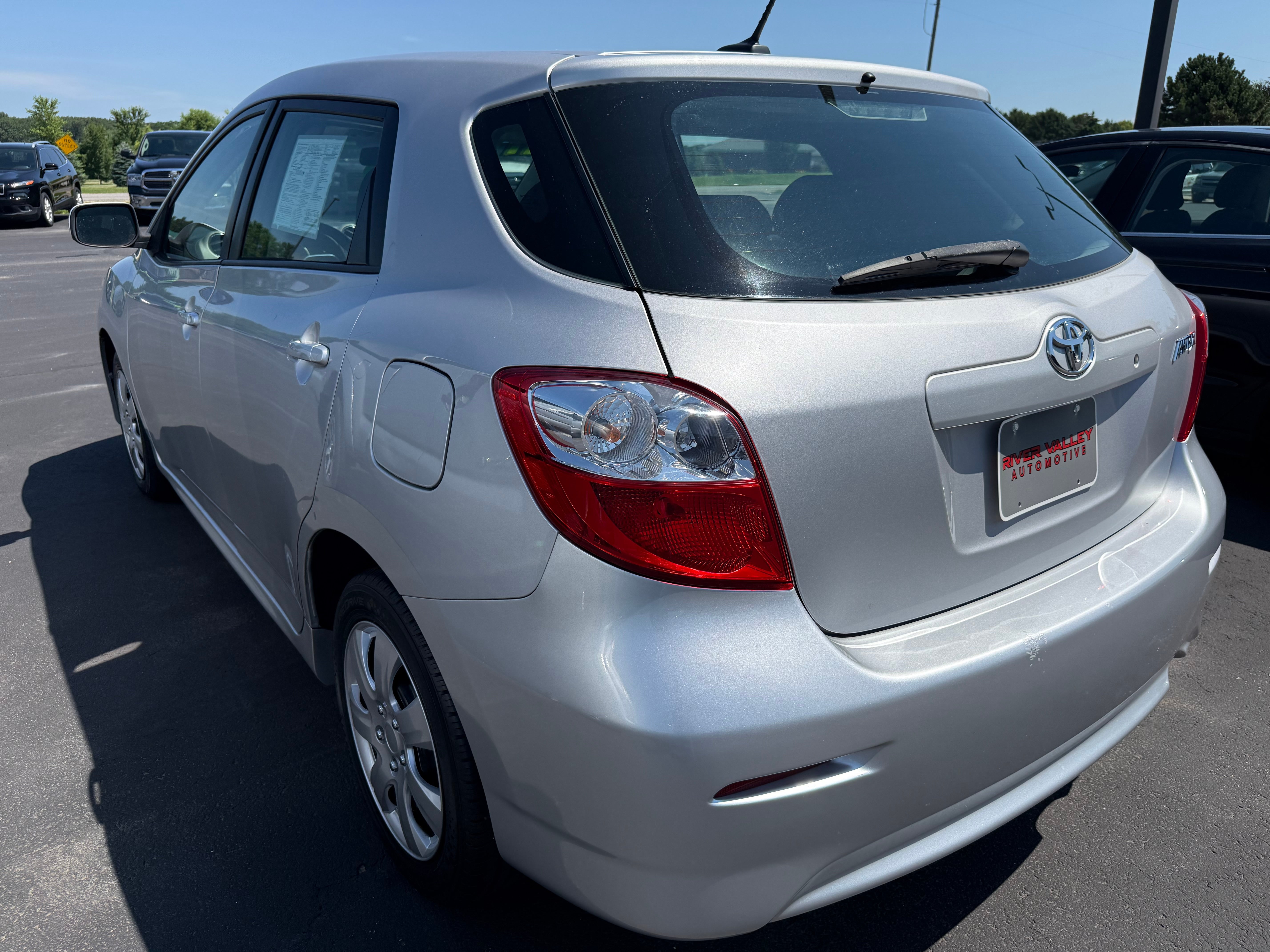 2011 Toyota Matrix 5dr Wgn Auto FWD (Natl)