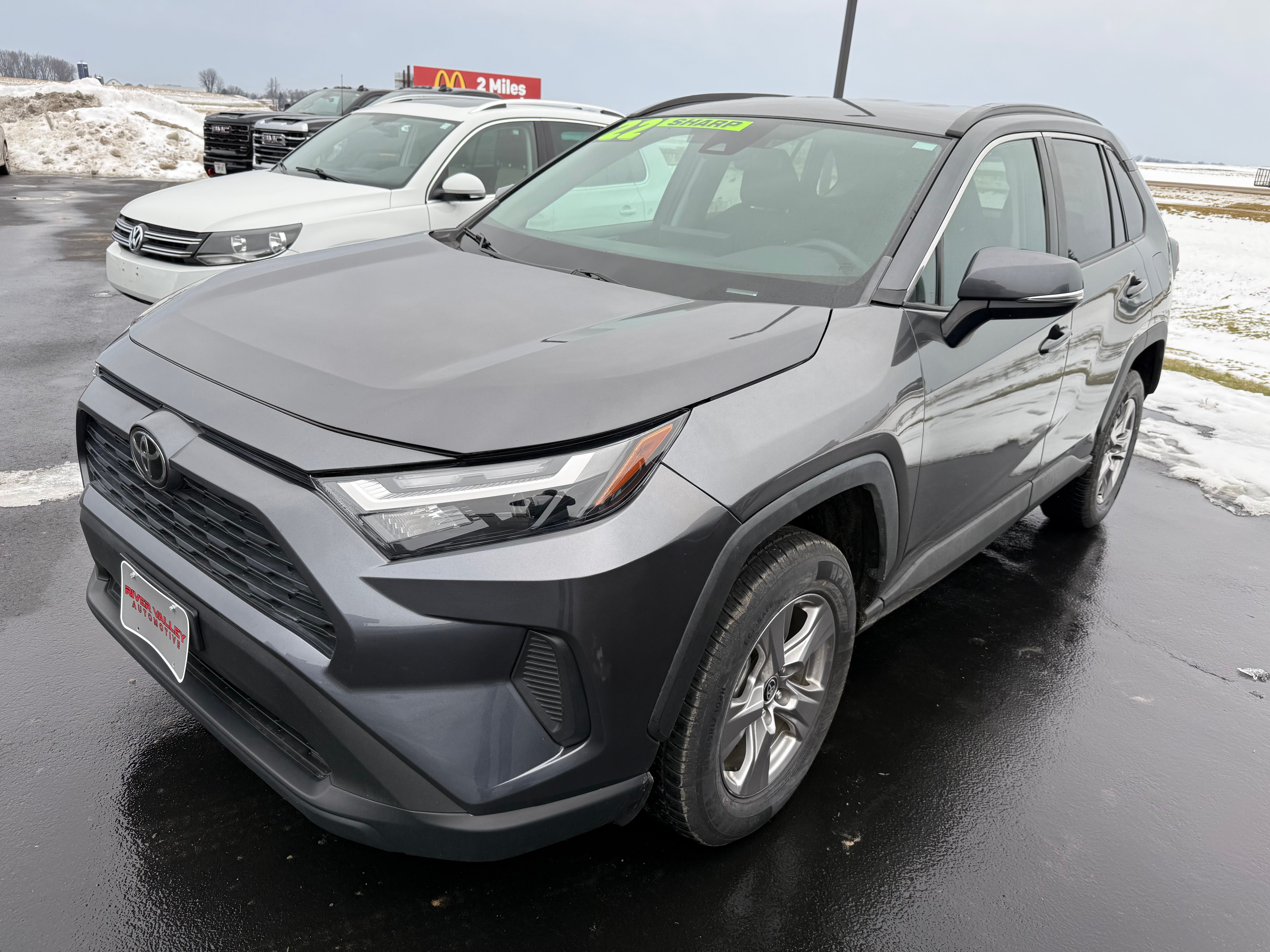 2022 Toyota RAV4 XLE