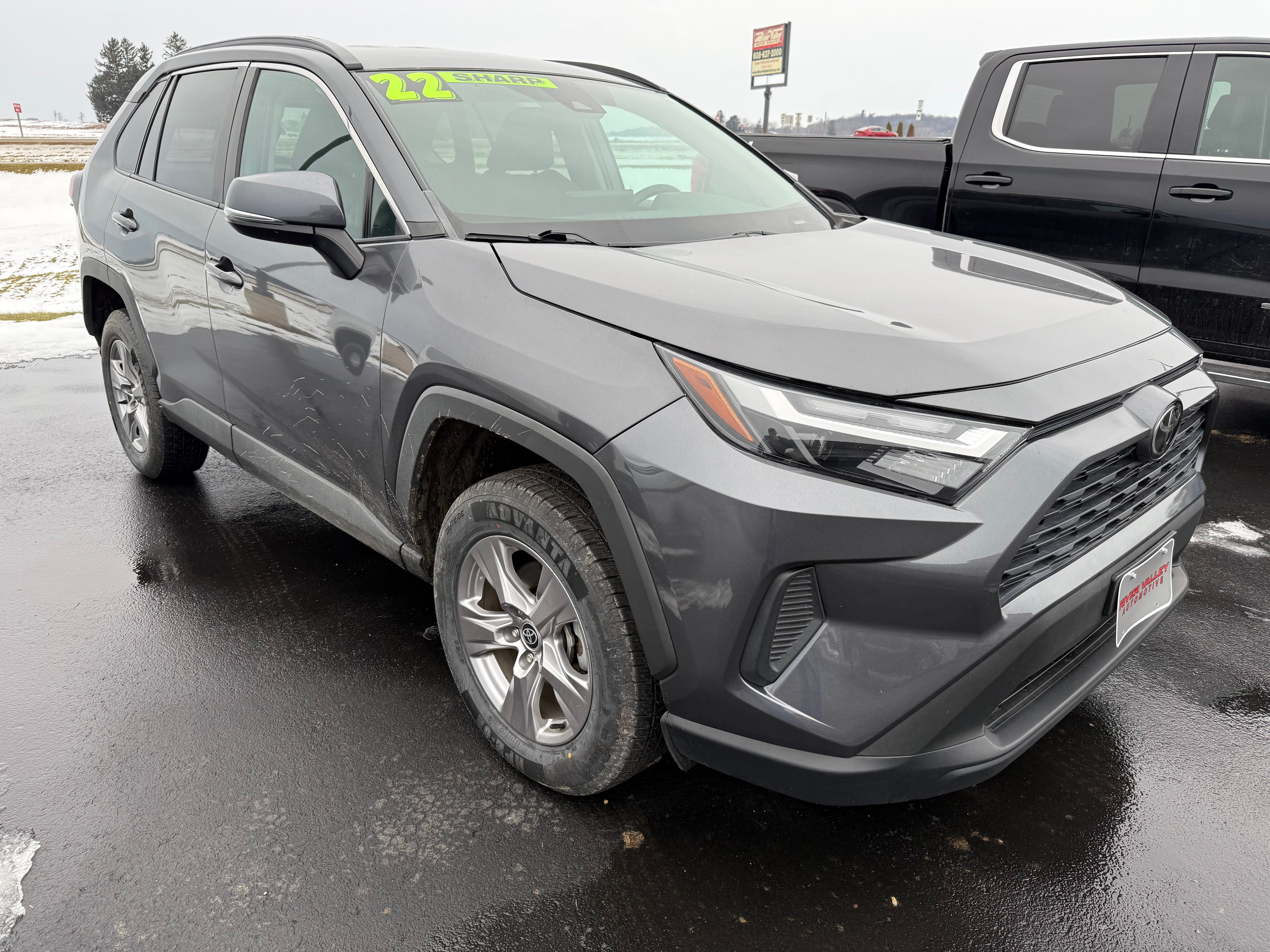 2022 Toyota RAV4 XLE