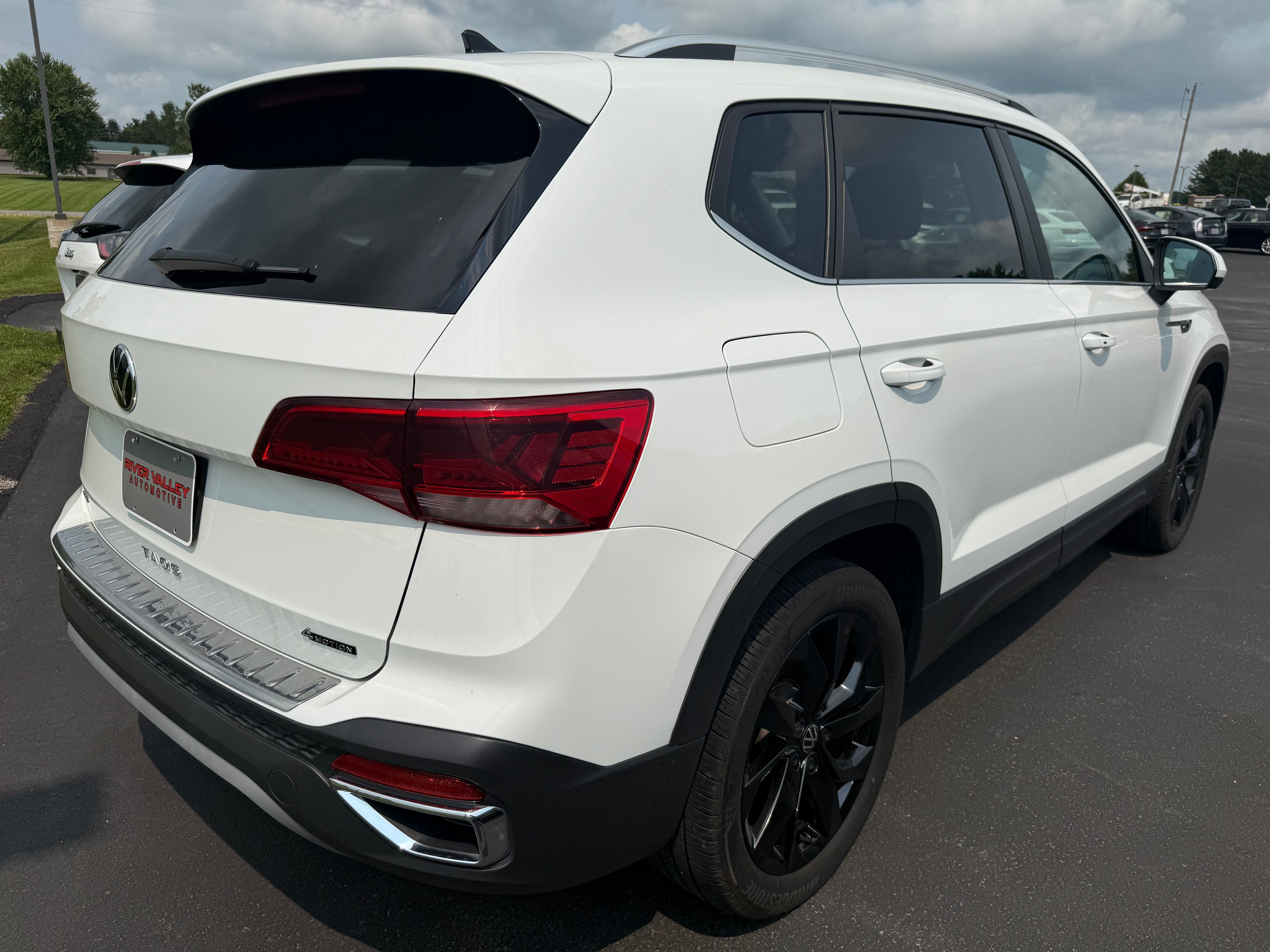 2023 Volkswagen Taos SE