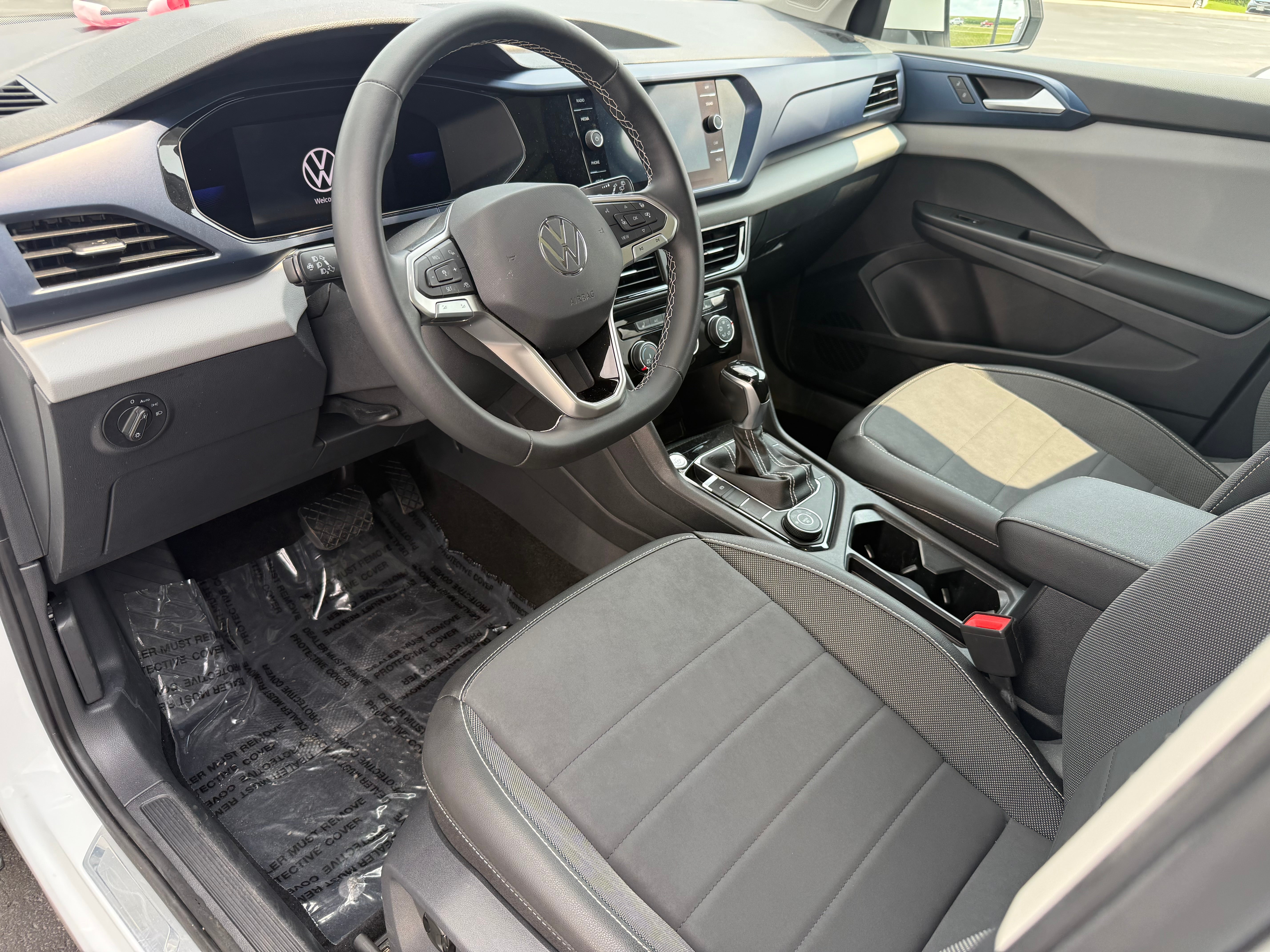 2023 Volkswagen Taos SE