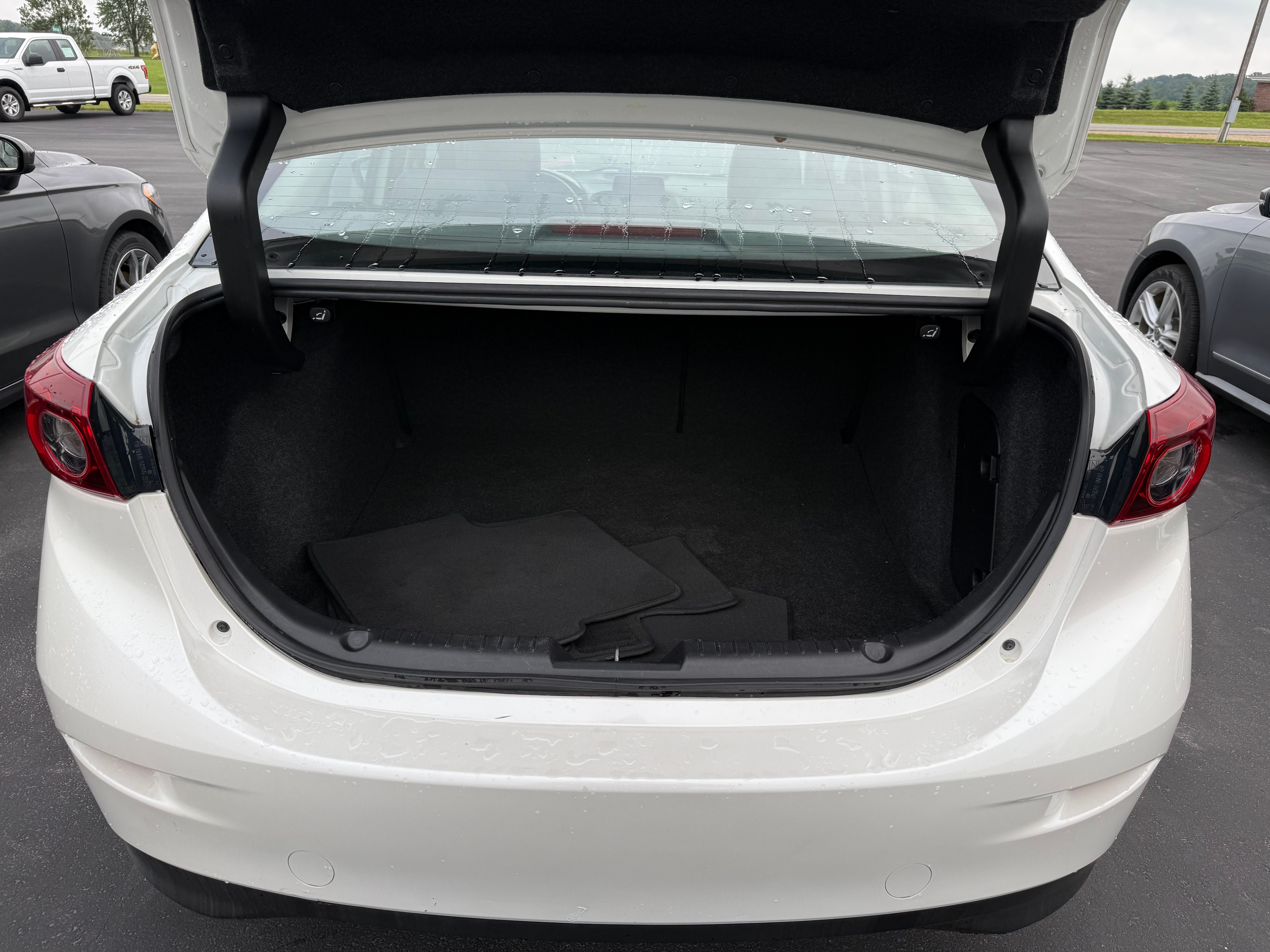 2017 Mazda Mazda3 4-Door Touring