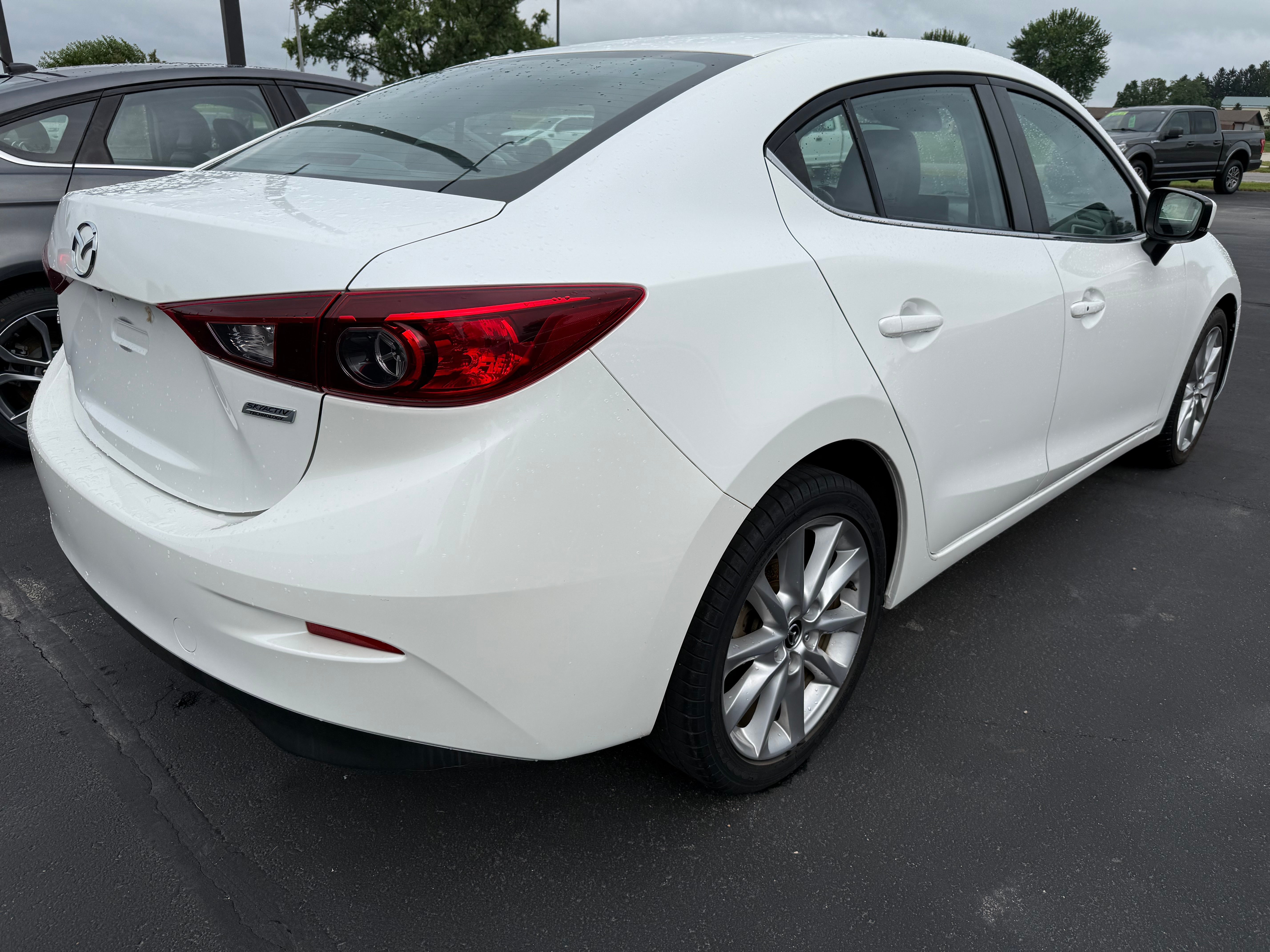 2017 Mazda Mazda3 4-Door Touring