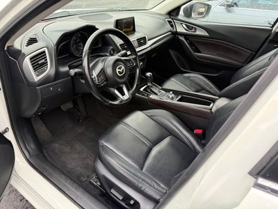 2017 Mazda Mazda3 4-Door Touring