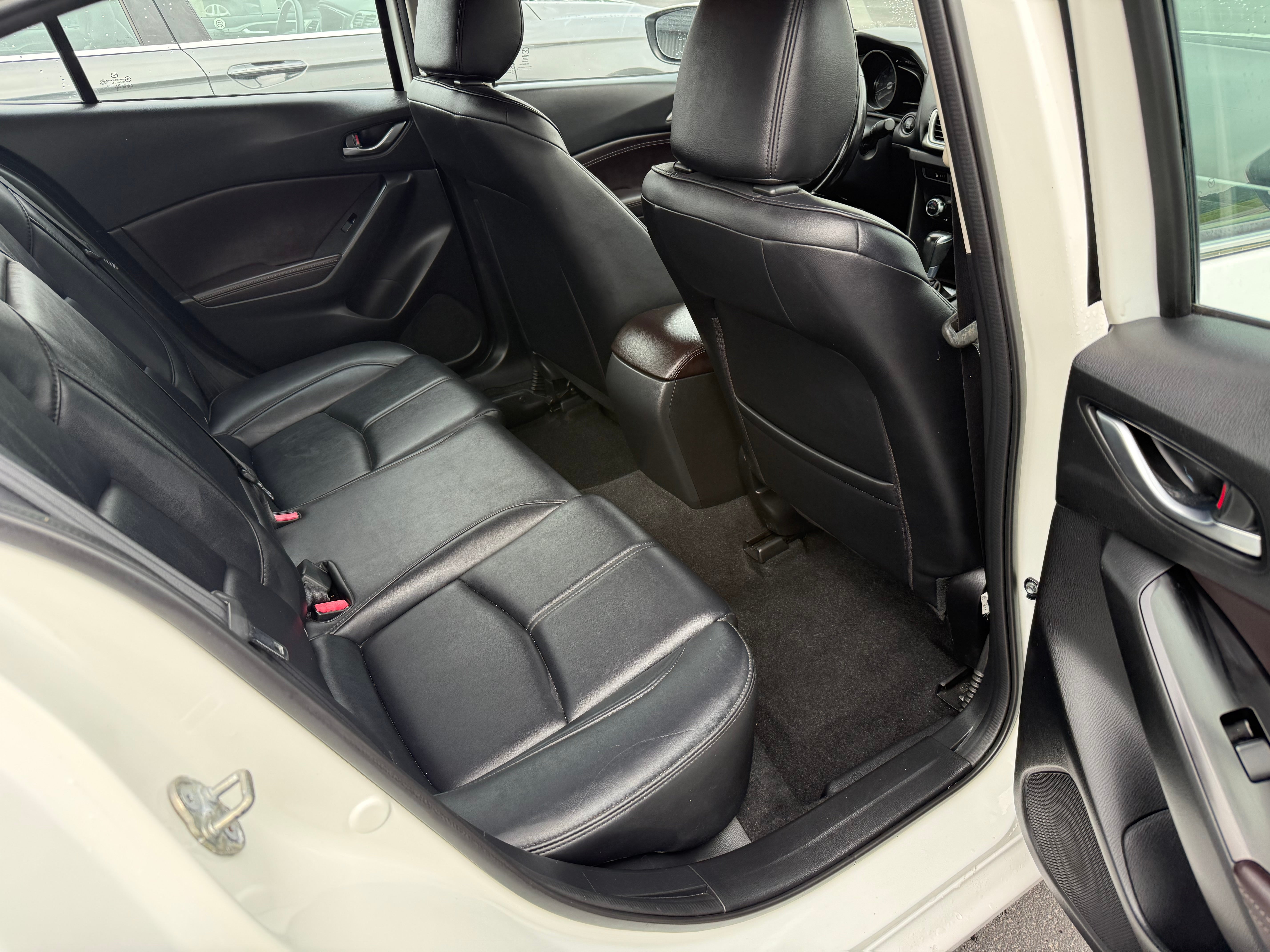 2017 Mazda Mazda3 4-Door Touring