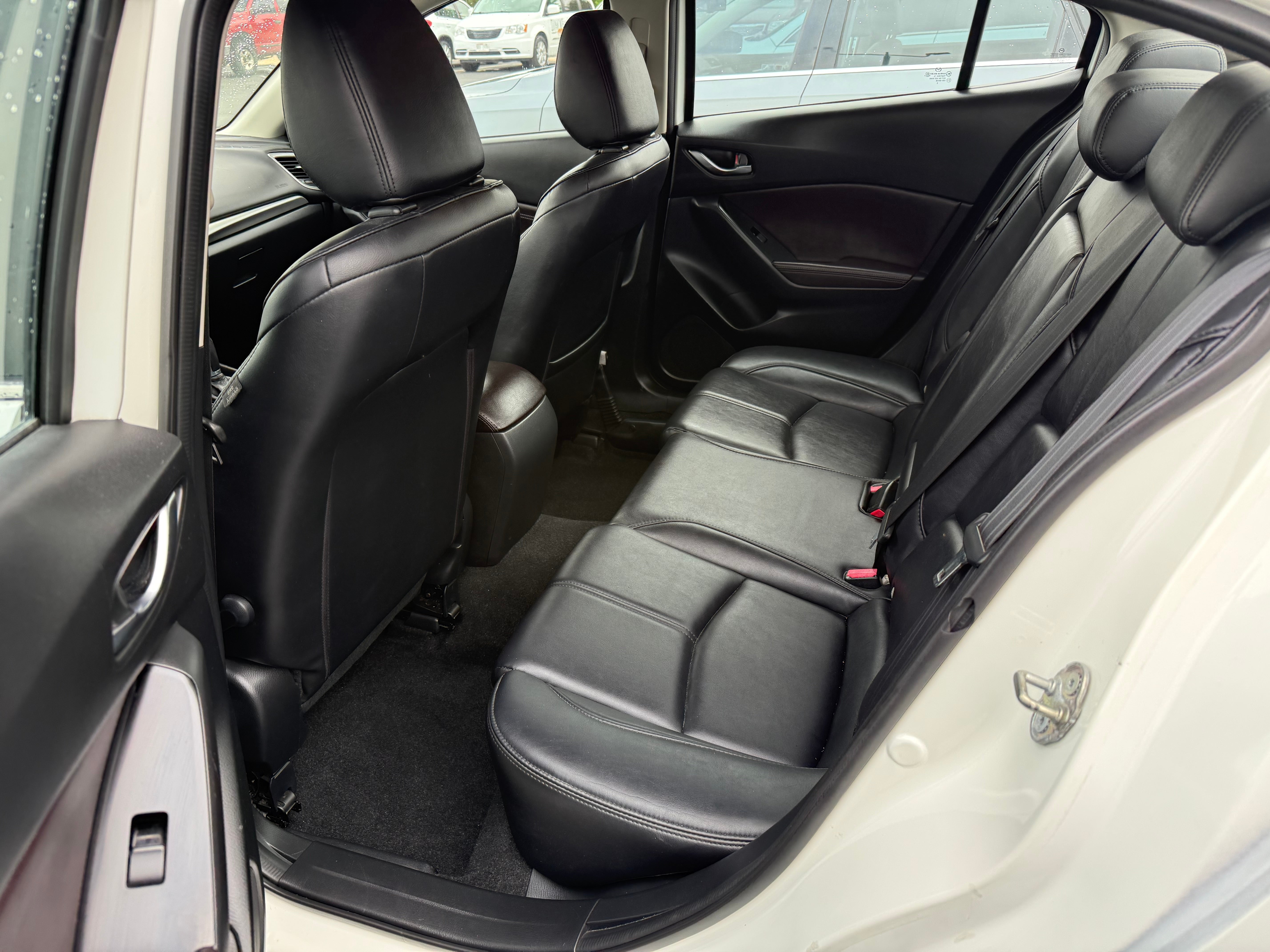 2017 Mazda Mazda3 4-Door Touring